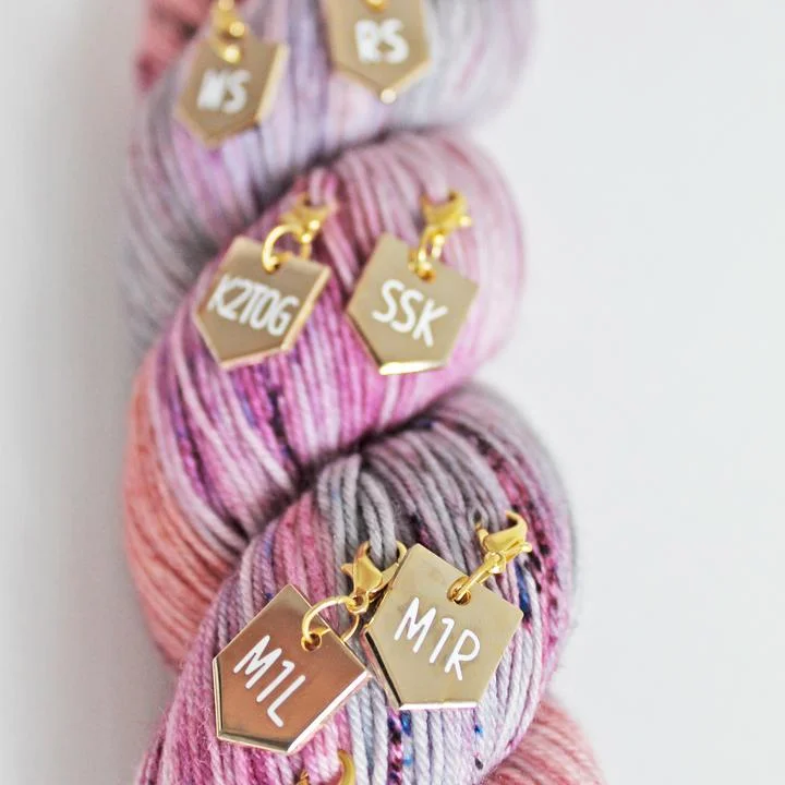  . **Dog bathing brush massage**Knitters Helper Stitch Markers
