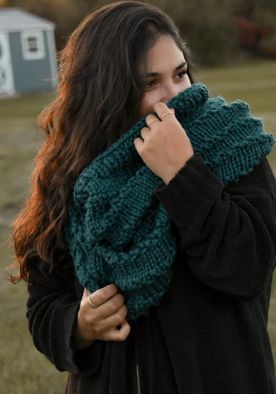 - Foldable and portable cat bagKnit Kit - Pines Neckwarmer