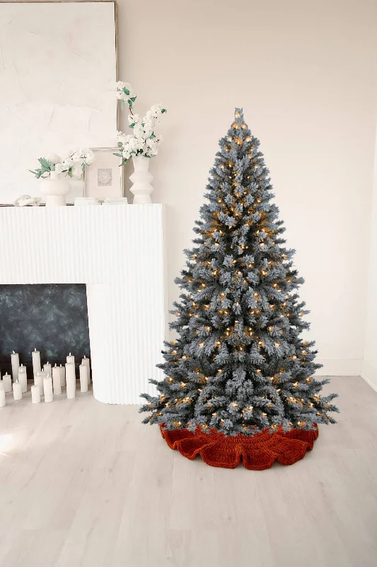- Pet stroller can be taken on the planeKnit Kit - Christmas Tree Skirt