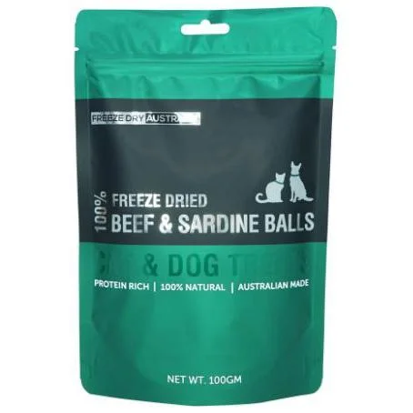    - High-protein cat food  Freeze Dry Australia Beef and Sardine Balls Natural Treats for Cats and Dogs 100g