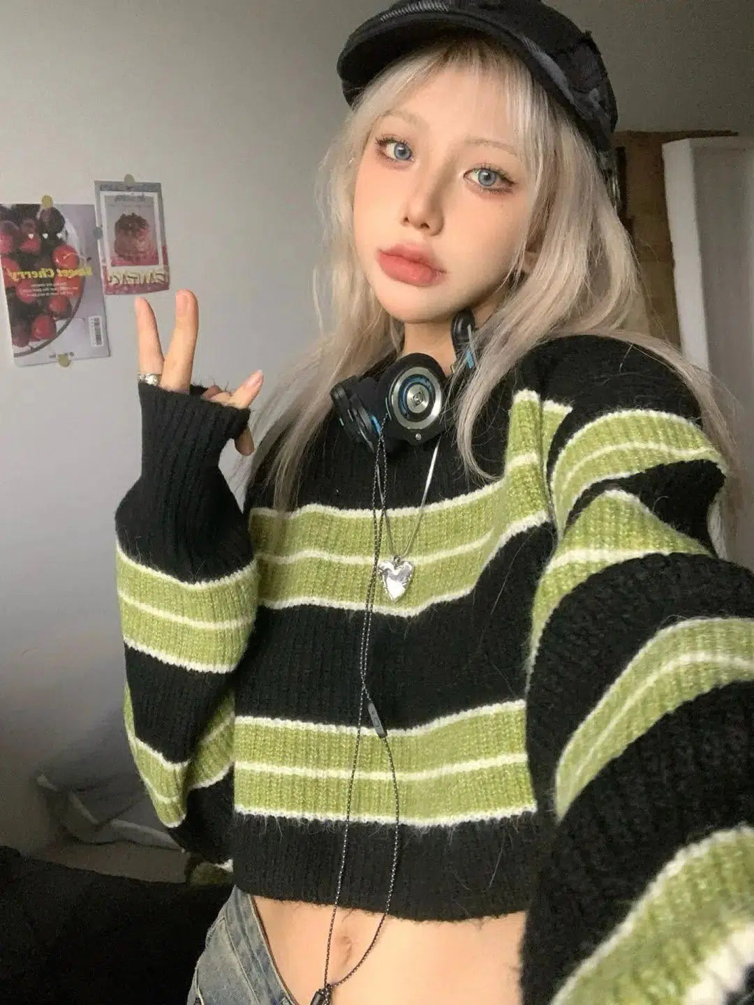- Deodorizing cat litter tofu litterGrunge Green Striped Crop Sweater