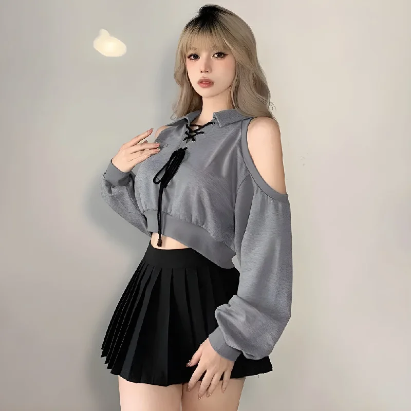 - Parrot climbing and standing wooden frameCut Out Lace Up Cropped Sweatshirt