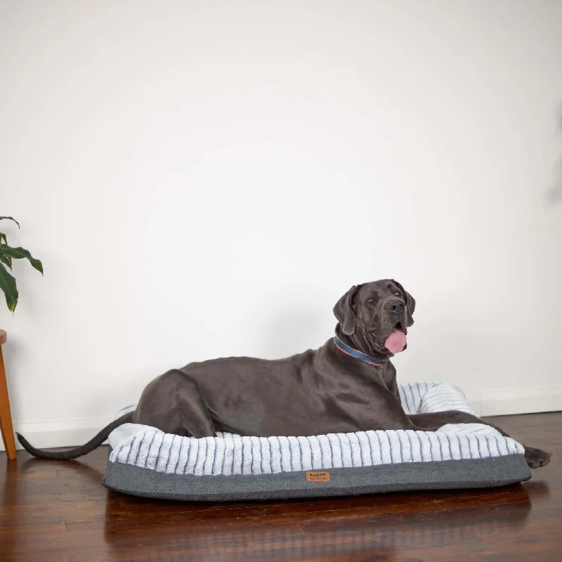 - Automatic temperature adjustment cat bedCloud Comfort Giant Dog Bed