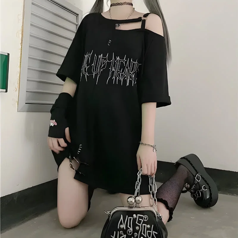 - ​​Pet toys under    yuanGrunge Make Up Heart Long Tee