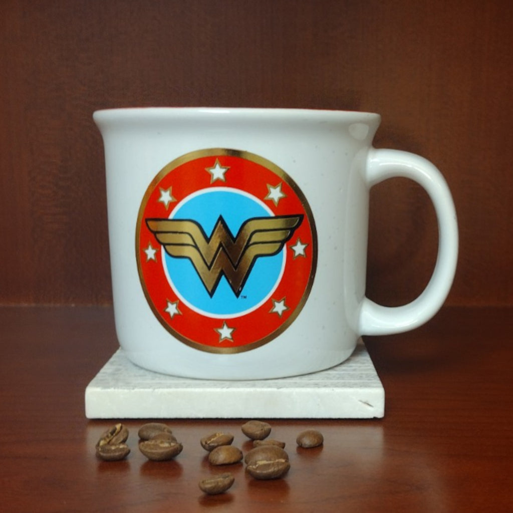 - ​​Christmas pet Christmas clothingWonder Woman Logo Mug