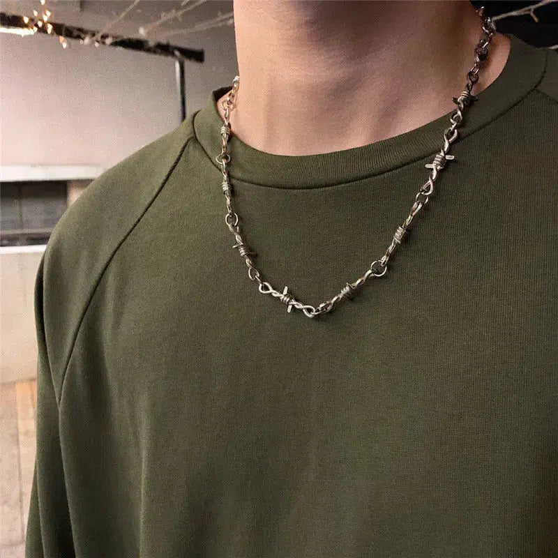  -Anti-scratch sofa protective coverY2K Barbed Wire Necklace