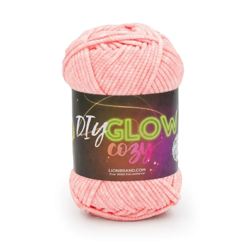 - ​​Pet toys under    yuanDIY Glow Cozy™ Yarn