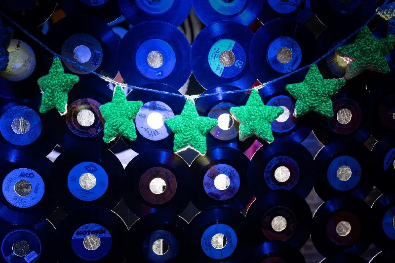 - Automatic induction pet water dispenserStar Garland (Crochet)