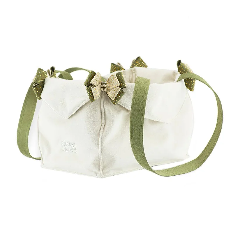 Combined with specific occasions:Gold Stardust Doe & Olive Double Nouveau Bow Luxury Dog Carrier